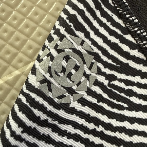 Lululemon Pace Rival Crop Leggings 4 Seawheeze Who Done It Special Edition - Picture 3 of 9